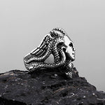 Medusa Ring - Vignette | Snakes Store